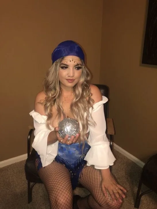 12 real-life fortune Teller outfits + oddly specific styling hacks! 💖