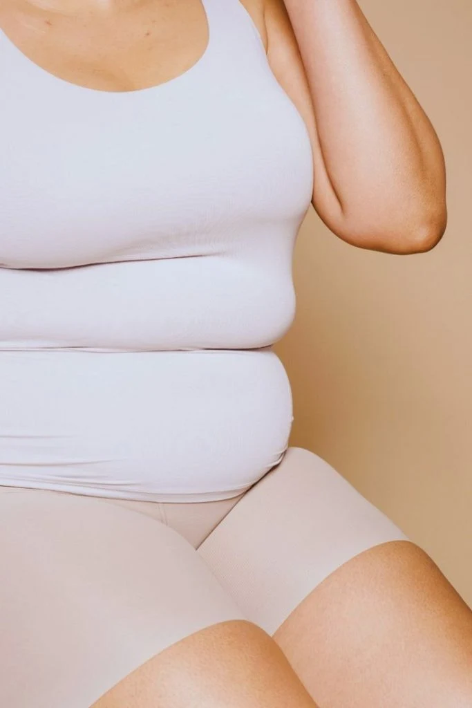 How to Dress belly rolls outfit tips