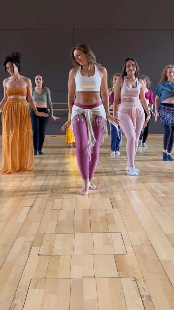 belly dance class outfit ideas casual leggings
