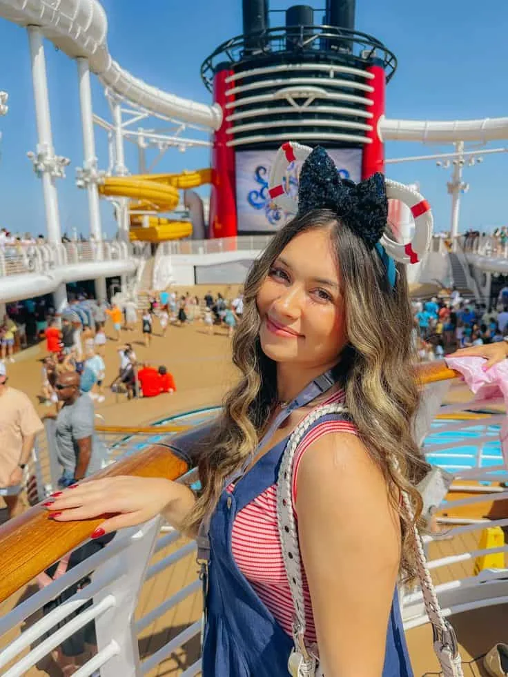 Disney Cruise outfits WOMEN
