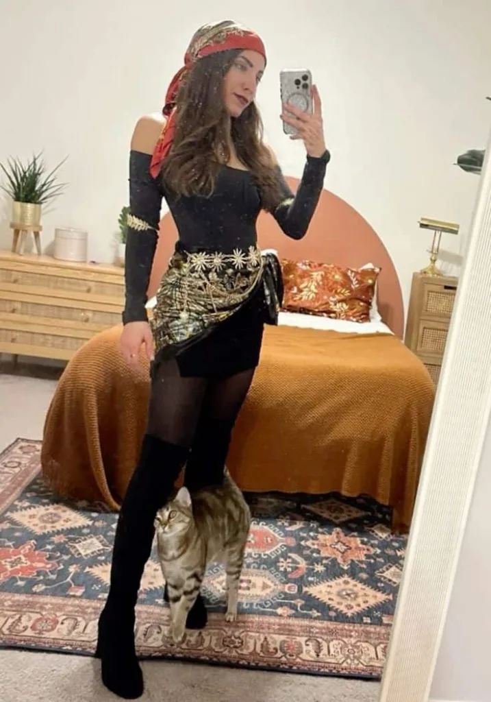 Fortune Teller outfit all-black outfit