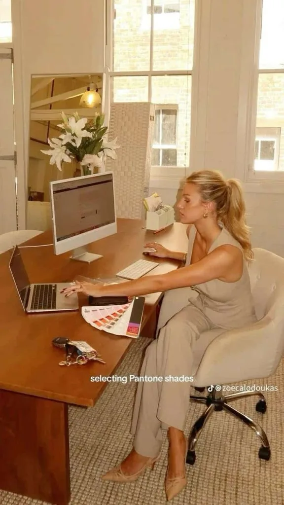 What to Wear to a Zoom Meeting