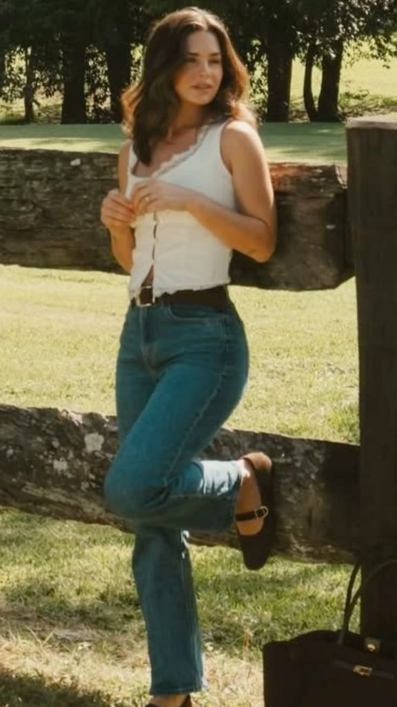 white top with jeans women garden date