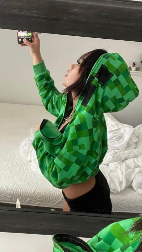 The Creeper hooded jacket outfit minecraft
