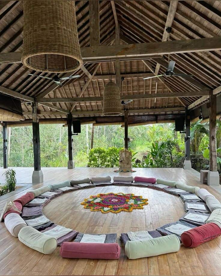 marriage retreat outfitS