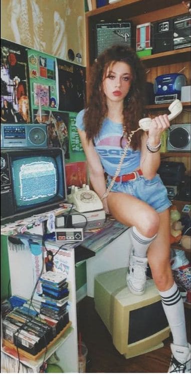 how to dress 80s with normal clothes_