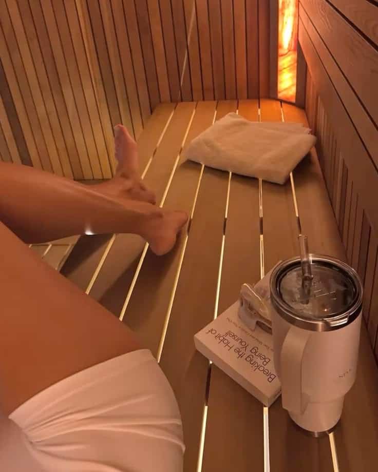 what to wear to Sauna