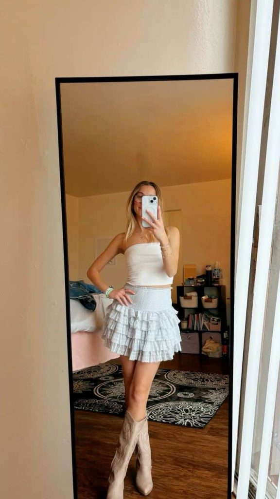 tube top and ruffle skirt outfit idea