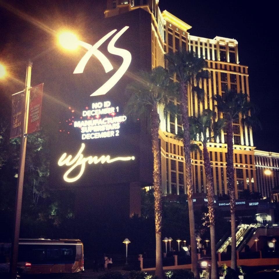 xs nightclub dress code