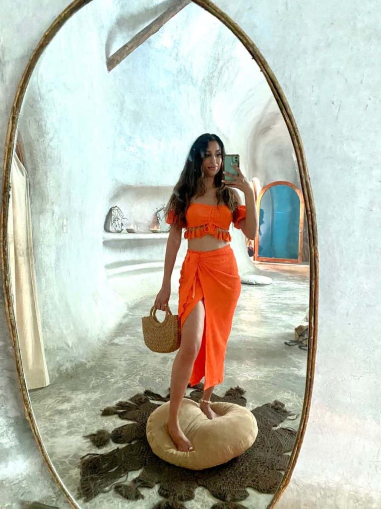 A Crossbody Woven Bag tulum party outfit