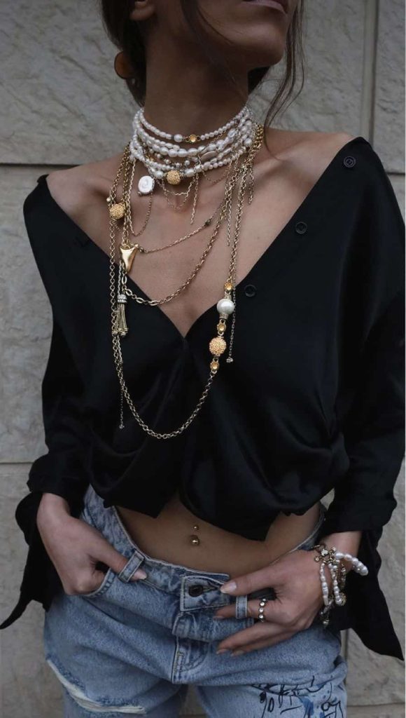 grunge outfit NECKLACES