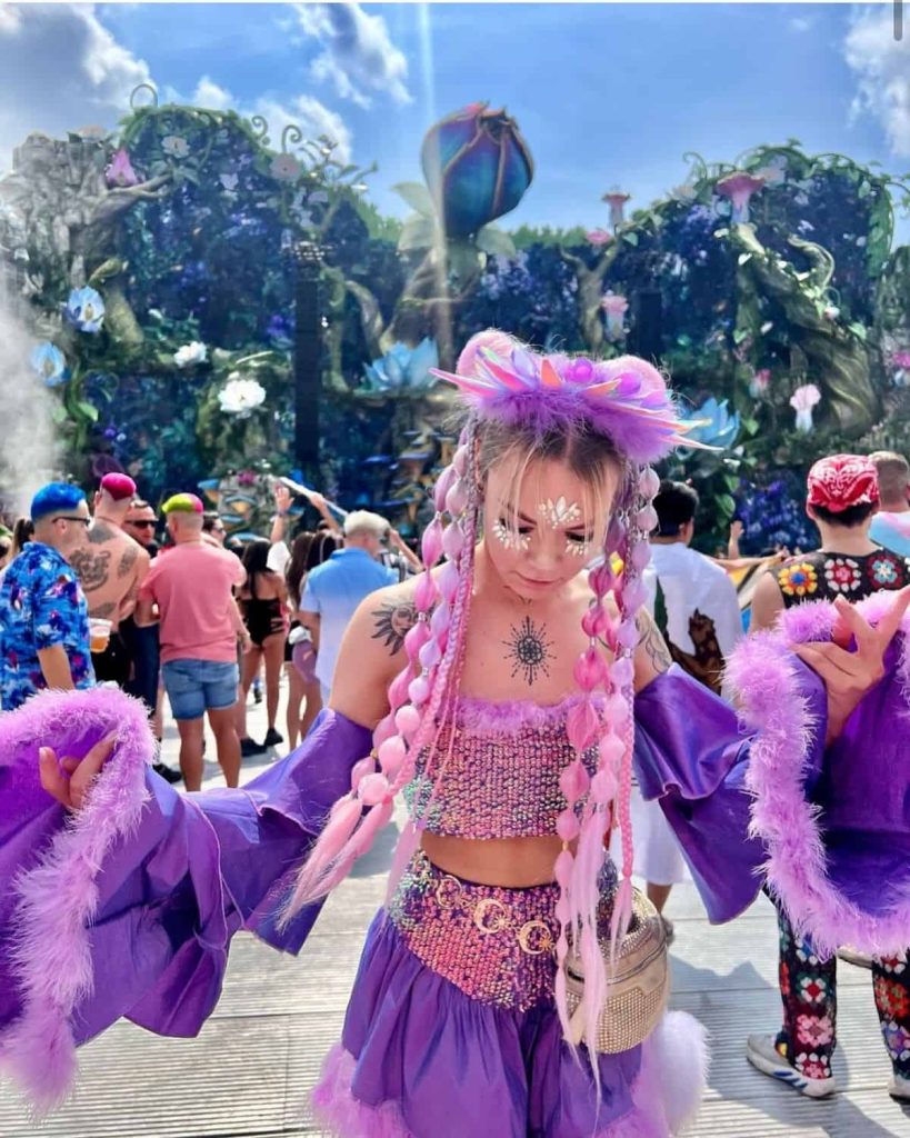 What to wear to Tomorrowland outfit